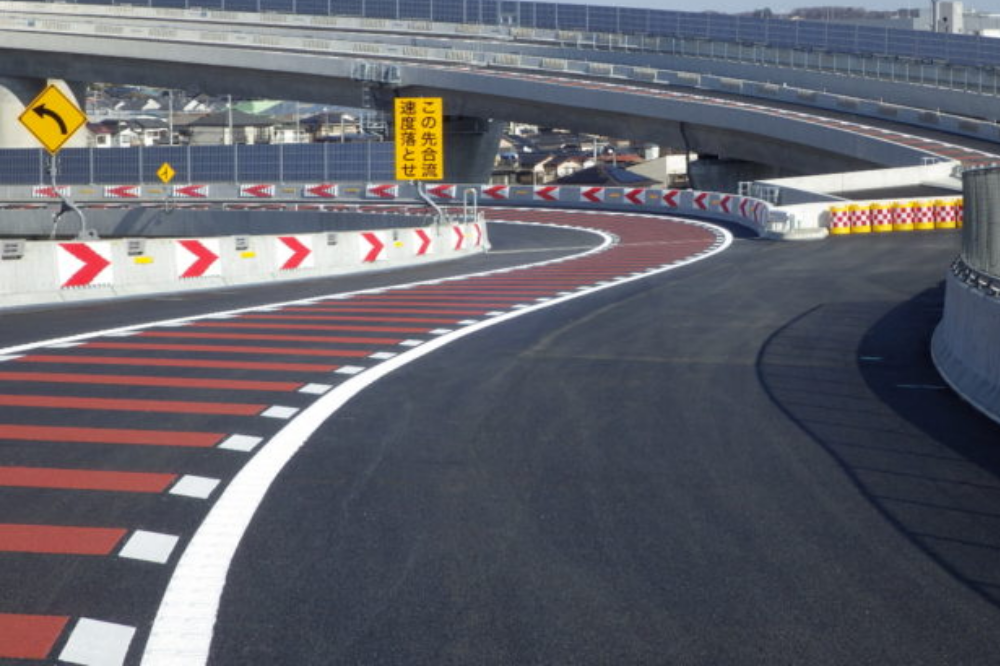 半世紀以上にわたり、日本の道路の安全を支える