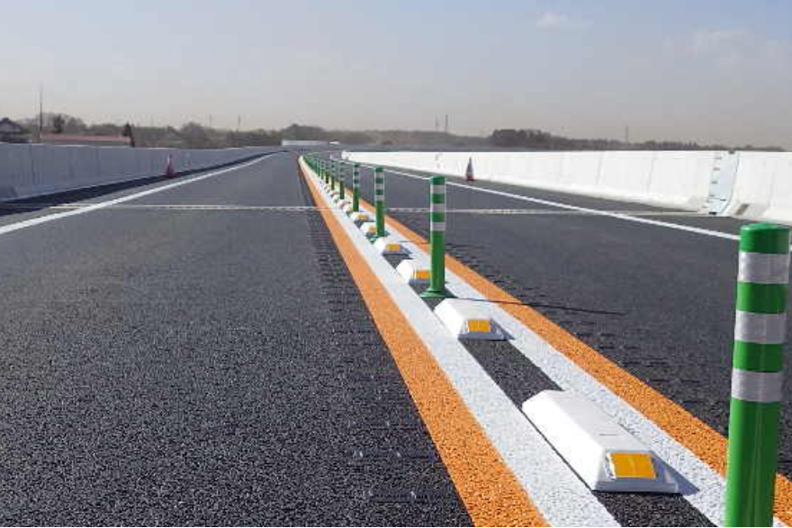 路面標示のパイオニア